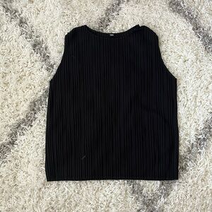 Uniqlo Pleated Sleeveless Top Size S